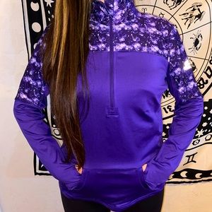 Sketchers activewear women’s top